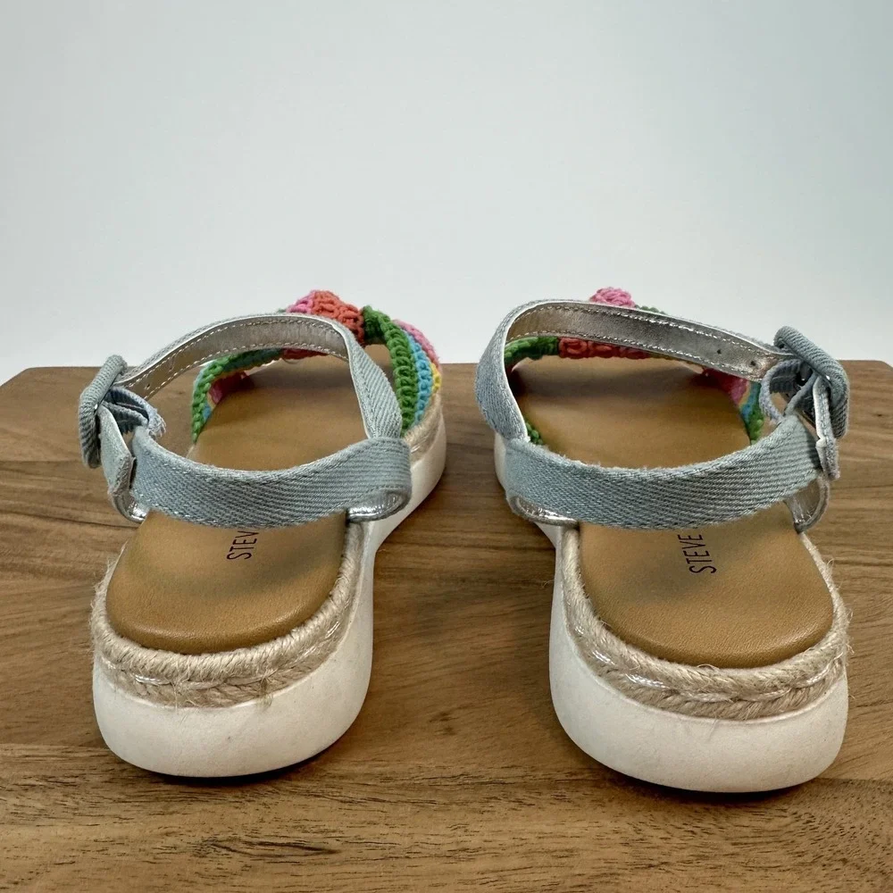 New NWOB Big Kids Steve Madden Jameliaa Woven Rainbow Slingback Sandals Size 1 Y
